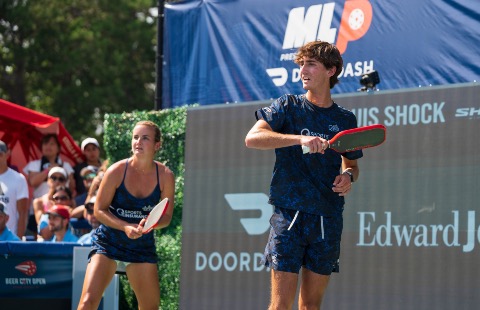 Gabe Tardio and Kate Fahey competing for the St. Louis Shock.
