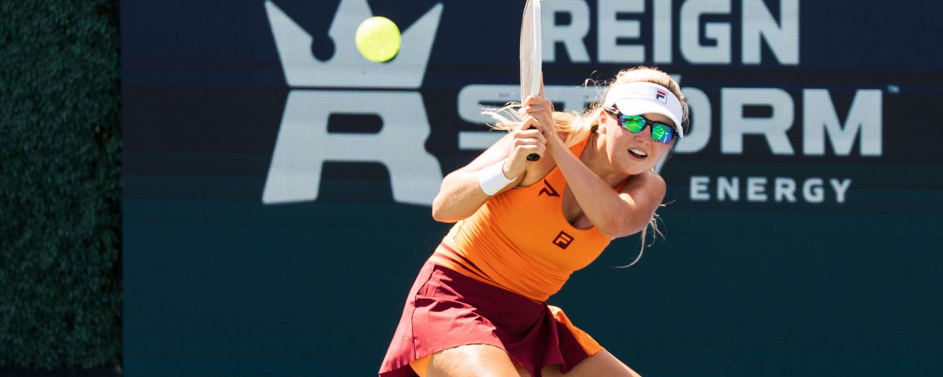 Anna Leigh Waters playing pro pickleball.