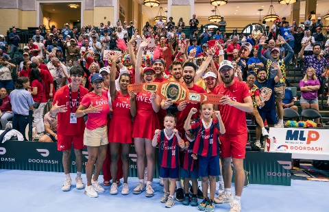 The New Jersey 5s with the Super Sunday Belt at Amway MLP Orlando.